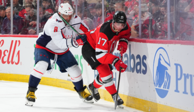 Devils Cruise Past Caps, 7-3