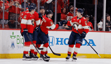 Panthers score 5 goals in 1st period, hold off Senators