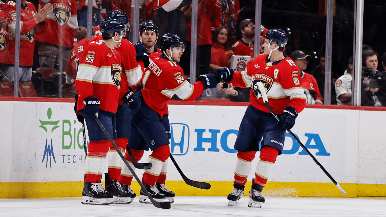 Panthers score 5 goals in 1st period, hold off Senators