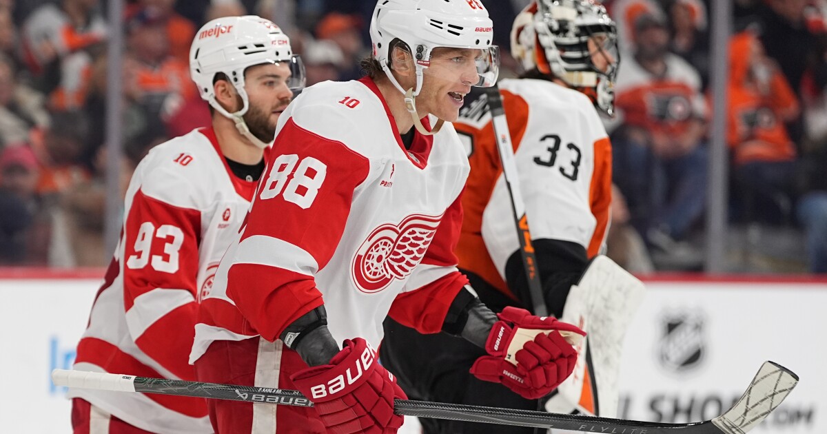 Kane scores pivotal goal as Red Wings beat Flyers in a playoff-race swing