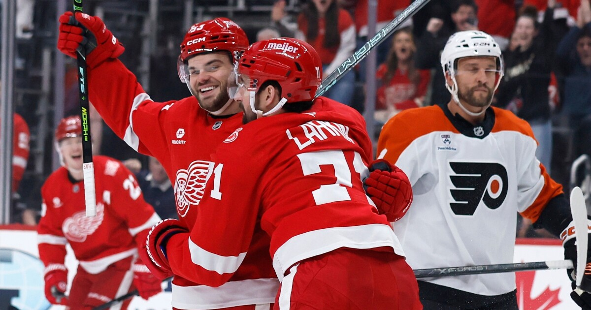 Alex DeBrincat becomes Red Wings' first 40-goal scorer since 2008-09