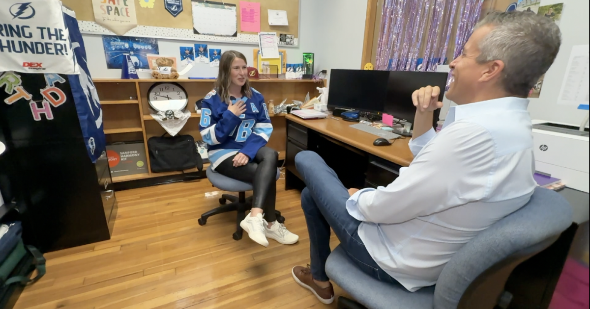 School psychologist uses Bolts blue to put students at ease