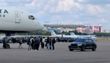 Bolts return home following comeback win in Game 4