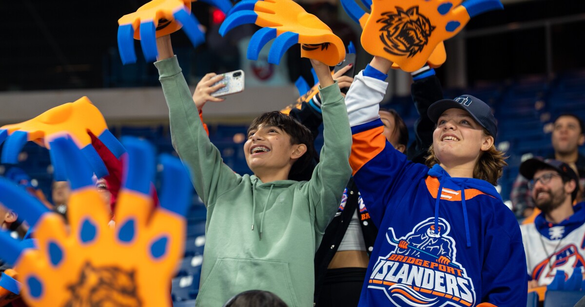 In Bridgeport, hockey fans and businesses lament the loss of the Canada-bound Islanders