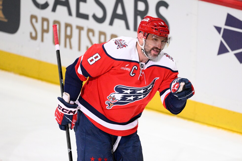 Alex Ovechkin waiting until after season to decide his future