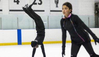 L.A. rink set to be demolished; parents, hockey youth fight to keep it