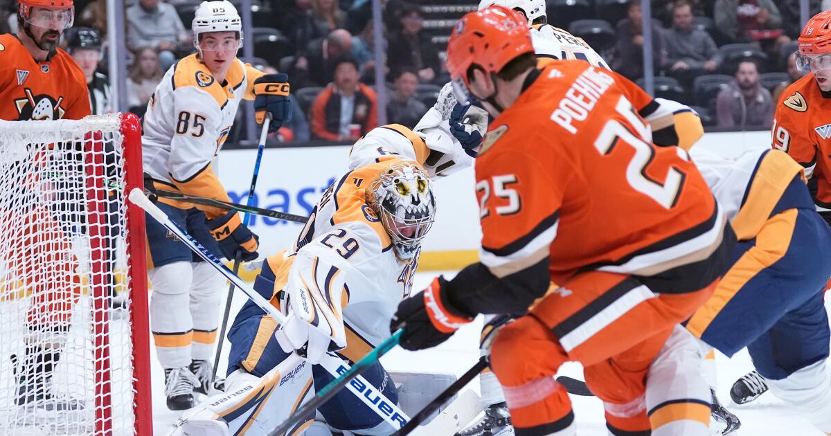 Ducks lose to Predators in shutout, drop to third in Pacific
