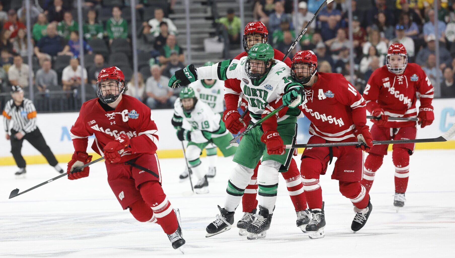 GameCenter live: North Dakota vs. Wisconsin - Grand Forks Herald