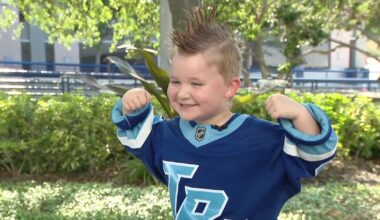 Meet Lincoln Moore: 4-year-old 'hype kid' taking Tampa Bay Lightning games by storm