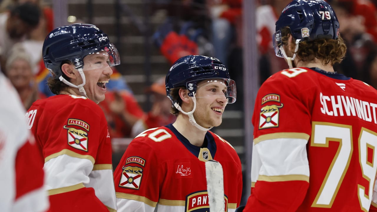 Panthers score 8, cruise to win against Red Wings in season finale