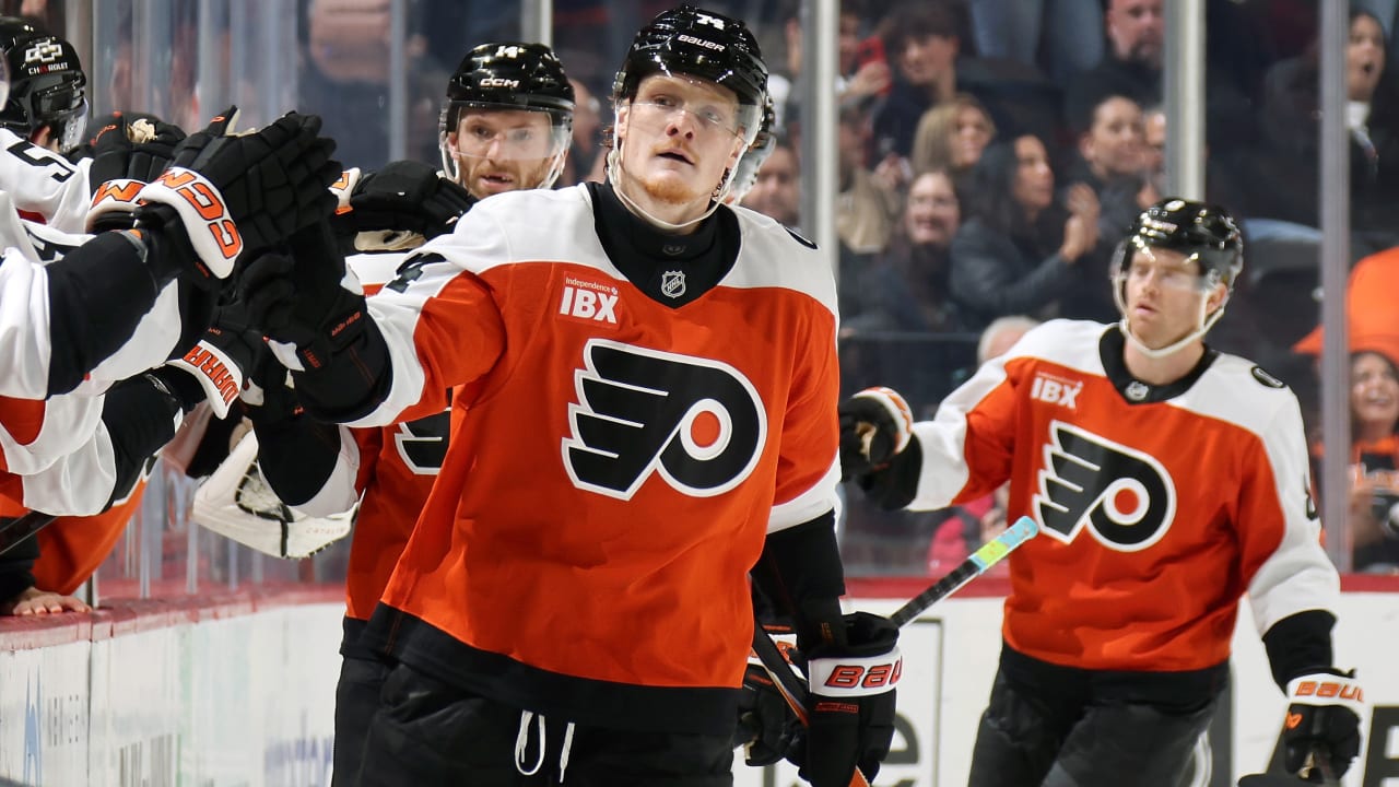 'Absolute horse' Tippett's speed, scoring, power fueling Flyers' playoff push