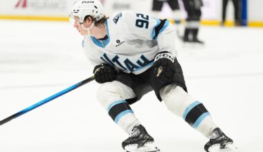 Cooley scores twice in the Mammoth's 6-2 victory over the Kraken