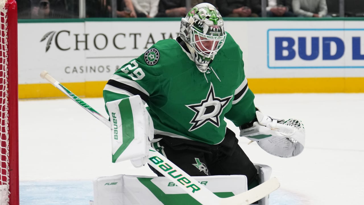 Oettinger makes 22 saves, Stars shut out Jets to gain in Central