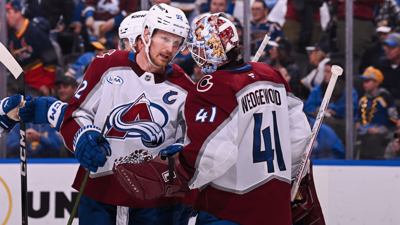 Avalanche defeat Blues, clinch Western Conference, Central Division titles