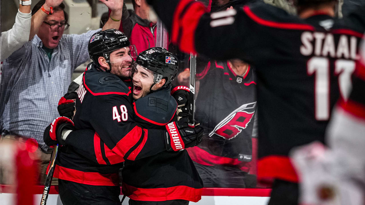 Martinook's goal in 2OT lifts Hurricanes past Senators in Game 2