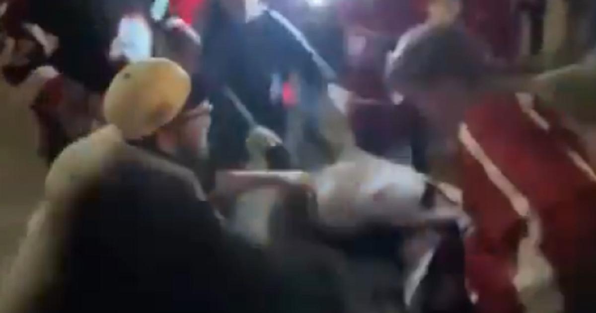 Video emerges of altercation between Canadiens and Sabres fans.