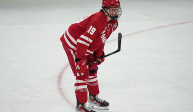 New York Islanders sign star Wisconsin hockey forward