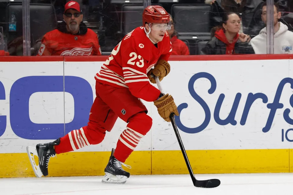 NHL: New Jersey Devils at Detroit Red Wings
