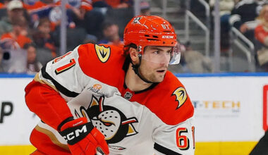 Golden Knights vs Ducks Prediction, Picks & Odds for Friday's NHL Playoffs Game 3