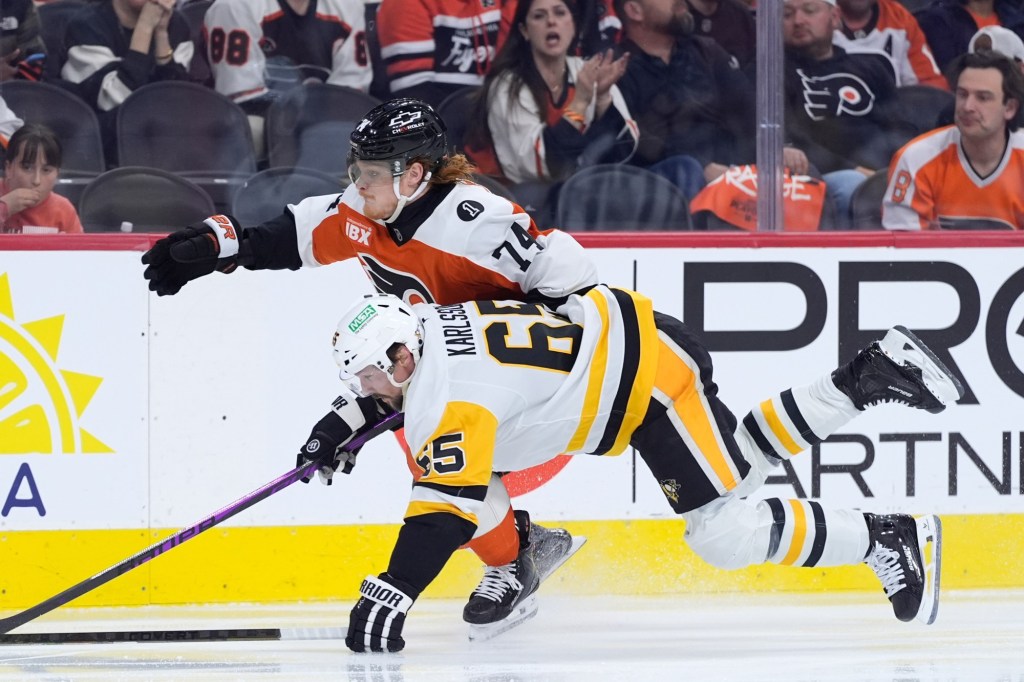 Flyers Notebook: Owen Tippett's mystery malady included internal bleeding