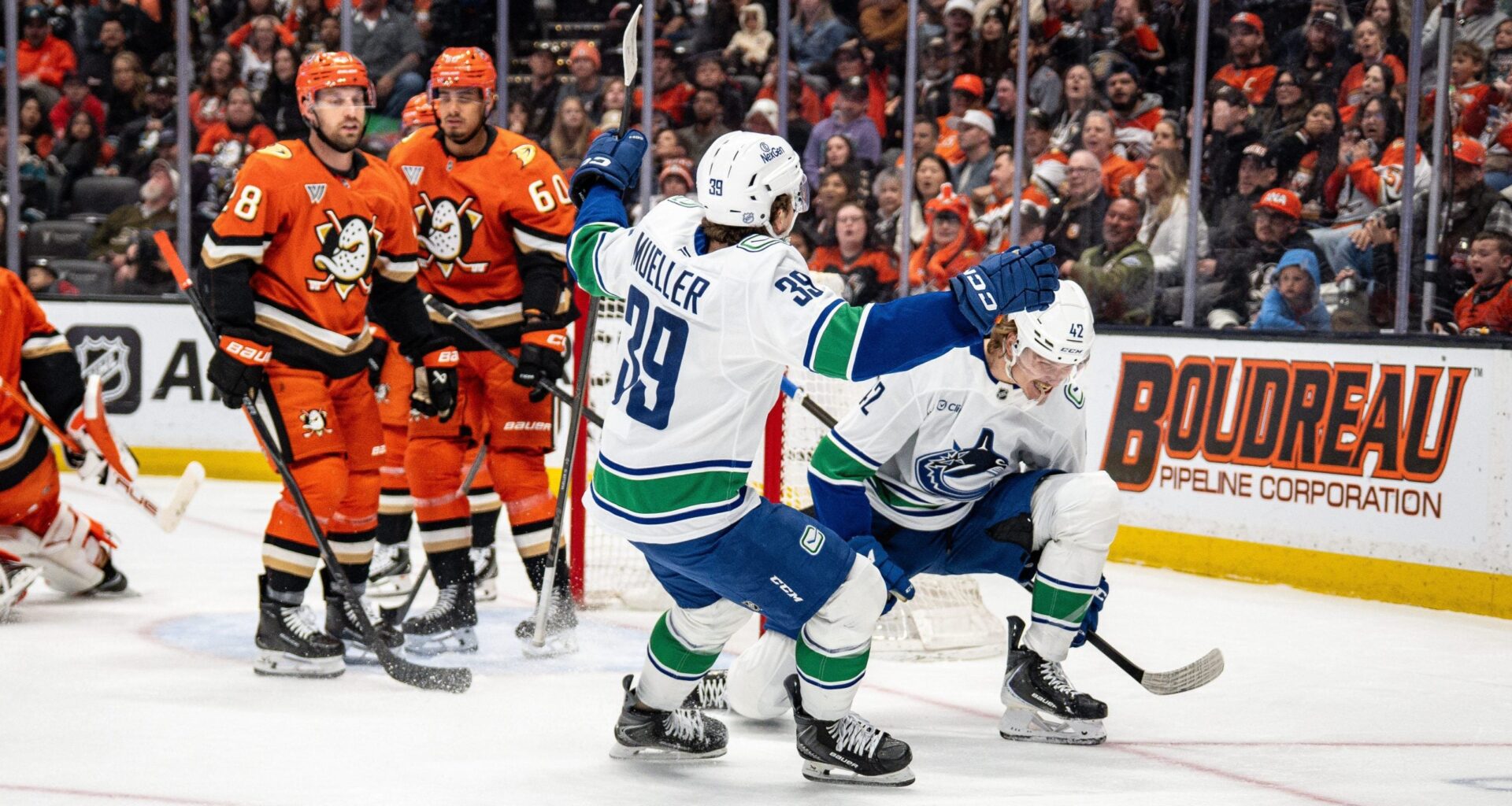 Canucks News & Rumours: Greenway, Douglas, Höglander & Cootes - The Hockey Writers - Vancouver Canucks