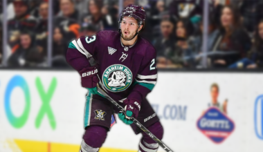 Mason McTavish skating for the Anaheim Ducks