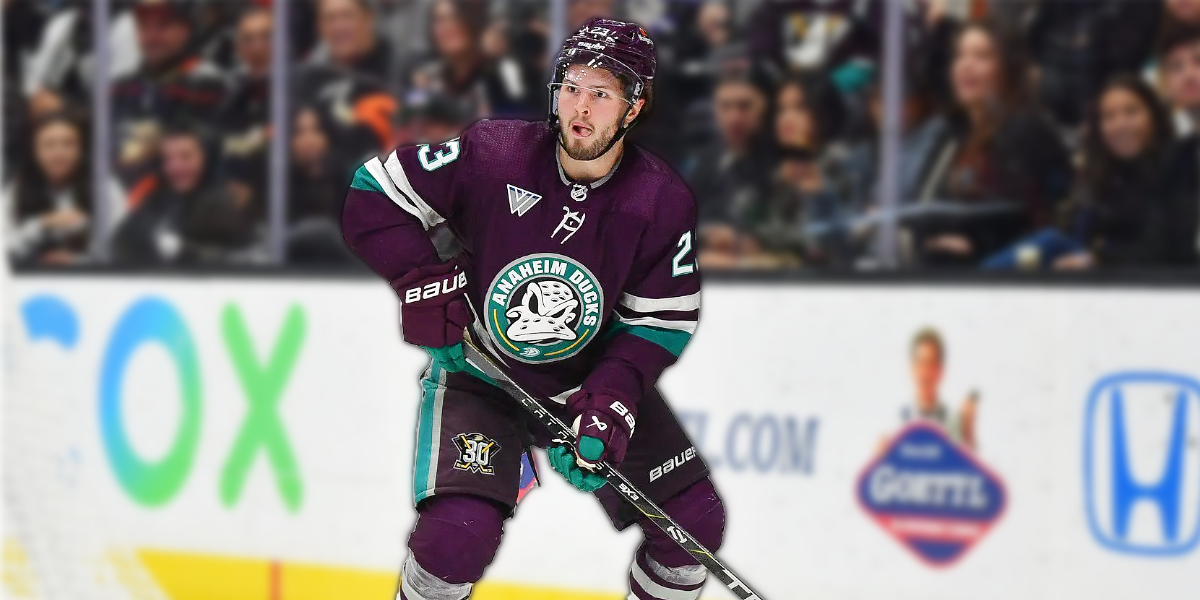 Mason McTavish skating for the Anaheim Ducks