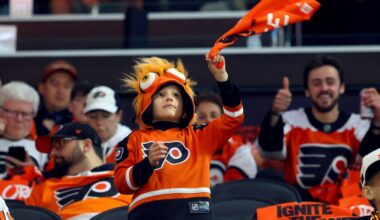 Flyers appreciate fans’ standing ovation after difficult season-ending loss