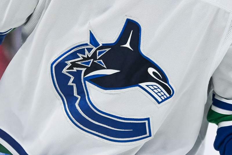Canucks News and Rumors: Devils’ 6’1” Right-Shot RFA Defenseman Linked With Canucks