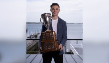 Schaefer sends message to fans after earning Calder