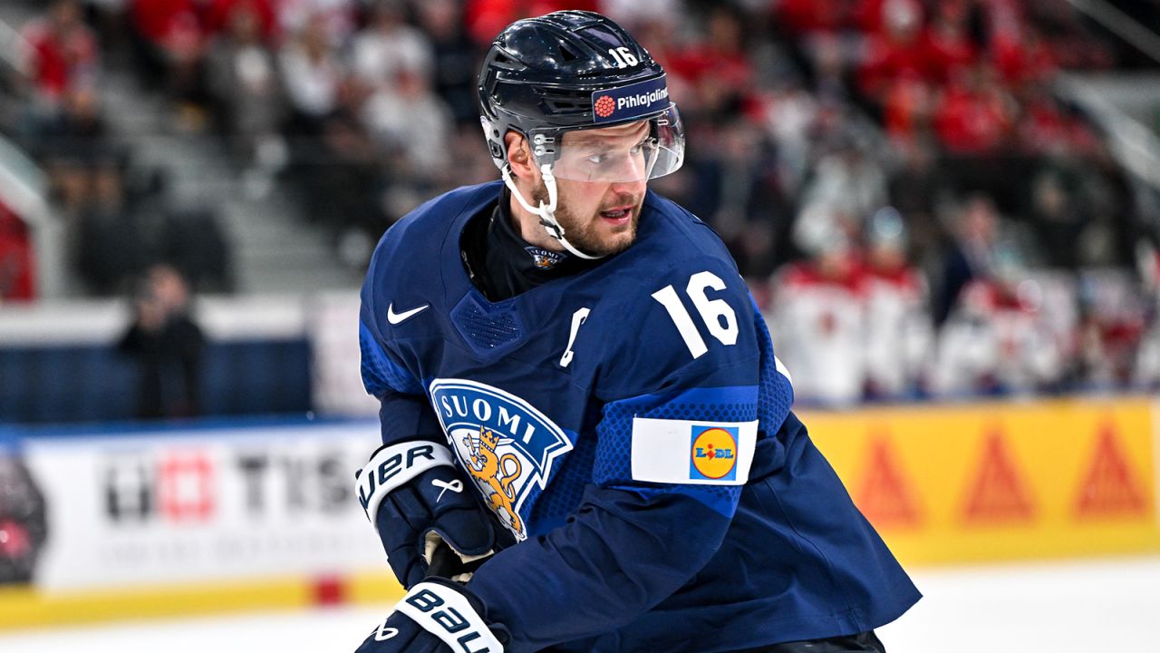 Worlds Check-In: Barkov, Lundell still chasing gold in Switzerland
