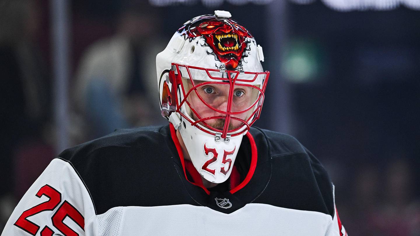 Apr 5, 2026; Montreal, Quebec, CAN; New Jersey Devils goalie Jacob Markstrom (25) looks on during warm-up before the game against the Montreal Canadiens at Bell Centre. Mandatory Credit: David Kirouac-Imagn Images