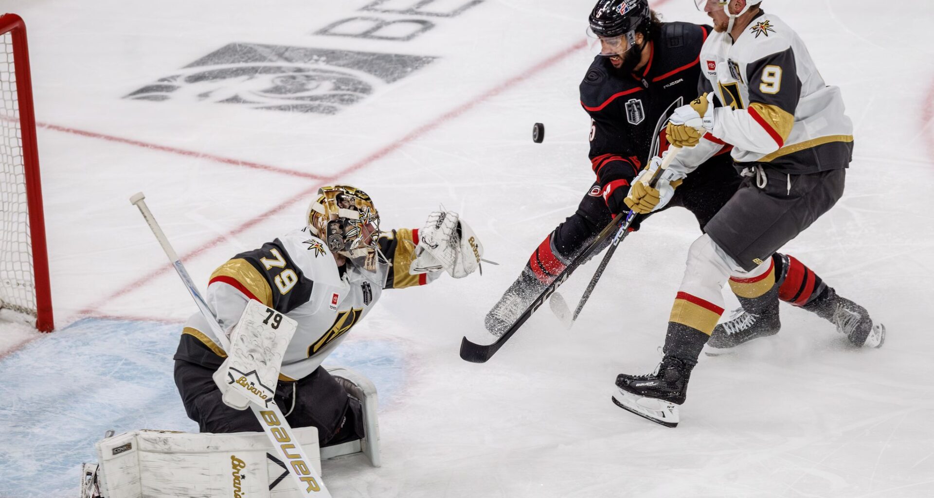 From Carolina jeers to Vegas cheers, Carter Hart faces a different Stanley Cup Final test