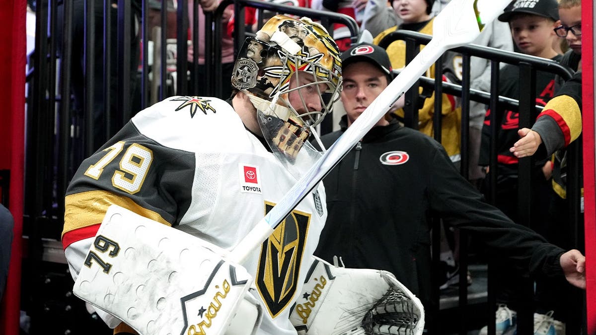 Carter Hart