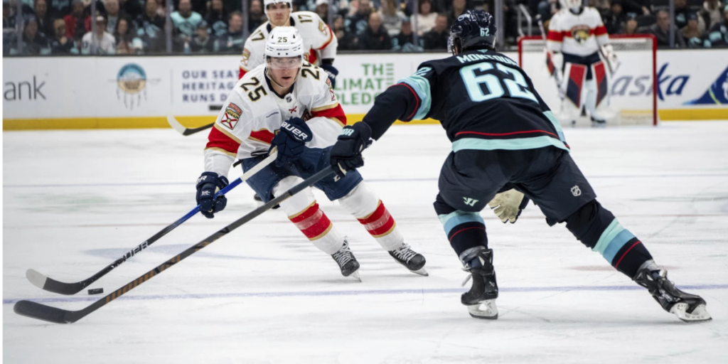 Samoskevich skates against Montour