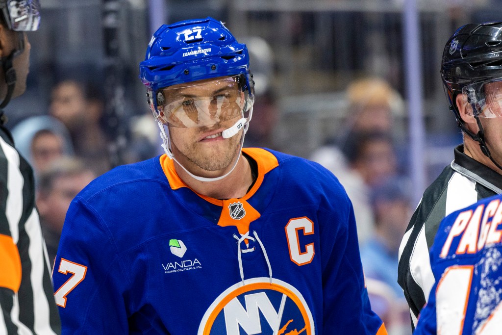 New York Islanders left wing Anders Lee (27) looks on during the first period against the Detroit Red Wings at UBS Arena.