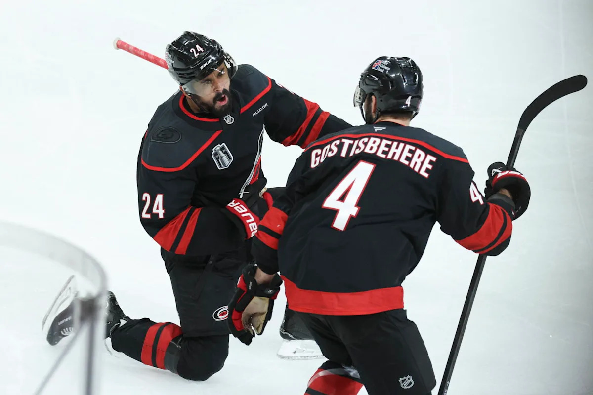 Manitobans Dominate Game 2 Of Stanley Cup Final