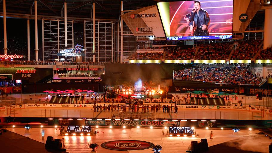 Why Marlins' loanDepot Park May Host Another Major Non-Baseball Event