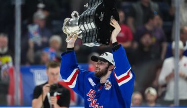 Jack Pridham: Chicago Blackhawks trade forward's signing rights