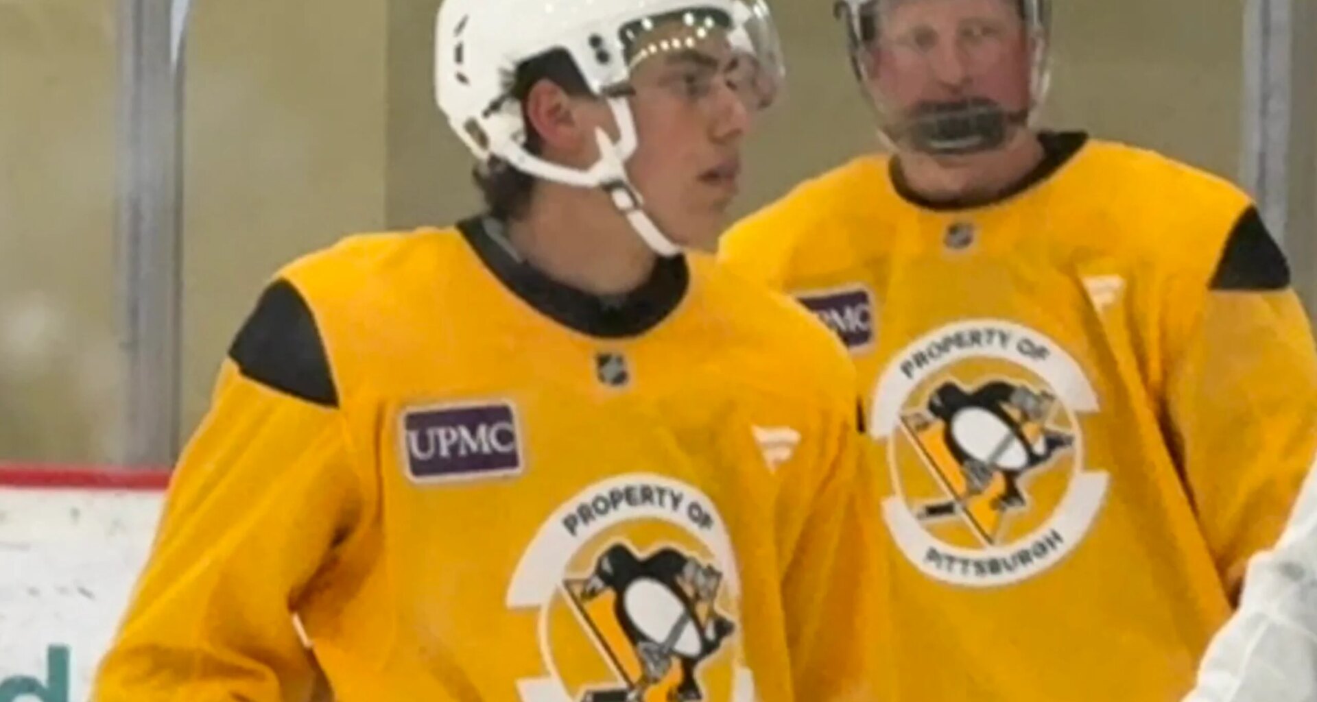 Penguins Separate Twins, How to Tell Rucks Apart; One D-Man to Watch