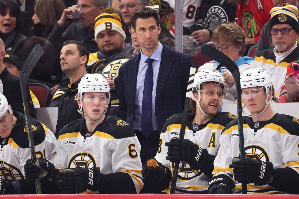 Former Bruins assistant Jay Leach named coach of Hartford Wolf Pack