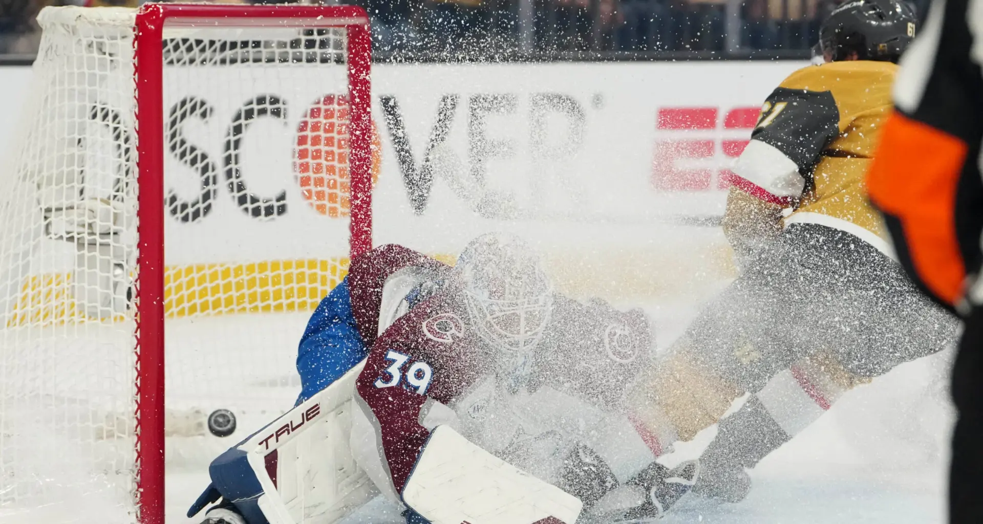 Sakic Sees Avalanche Goaltending as Strength Despite WCF Struggles
