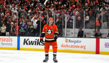 Flyers Free Agent Target Tells Ducks He's Moving On