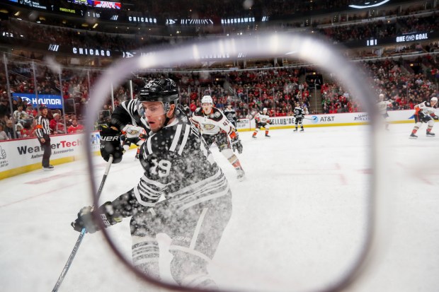 Chicago Blackhawks center Jonathan Toews (19) skates after the puck during the first period against the Anaheim Ducks at the United Center, March 3, 2020 in Chicago. (Armando L. Sanchez/Chicago Tribune)