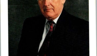 Cliff Fletcher, Hockey Hall of Famer Who Built the Calgary Flames' Only Stanley Cup Team, Dies at 90