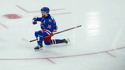 Chicago Blackhawks trade Jack Pridham rights to Tampa Bay Lightning before NHL signing deadline