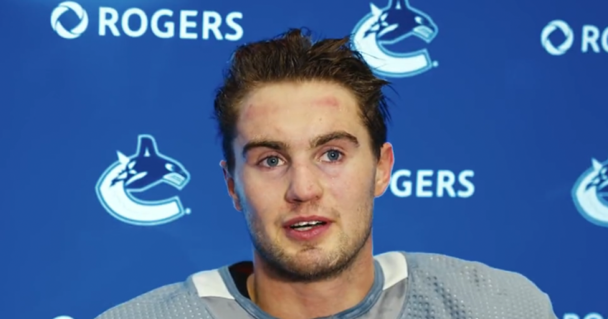 Vancouver Canucks Trade Grades: Nils Höglander is played off to Music City