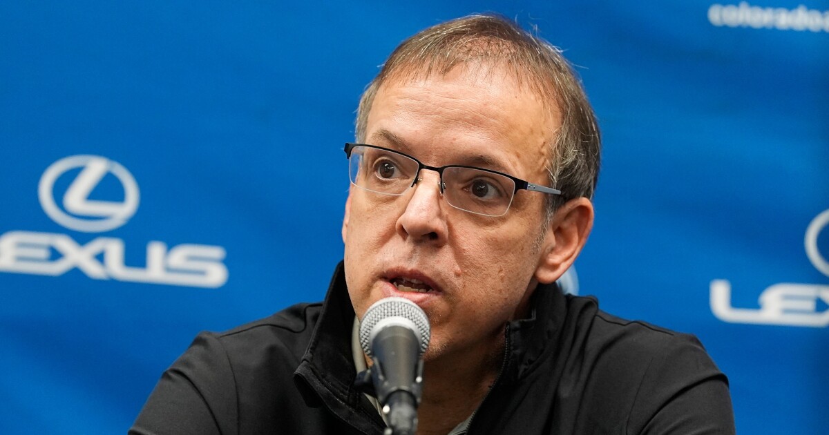 Predators hire Chris MacFarland from Avs