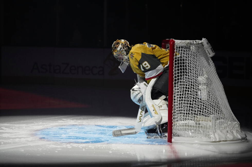 Golden Knights' Carter Hart faces spotlight in Stanley Cup Final