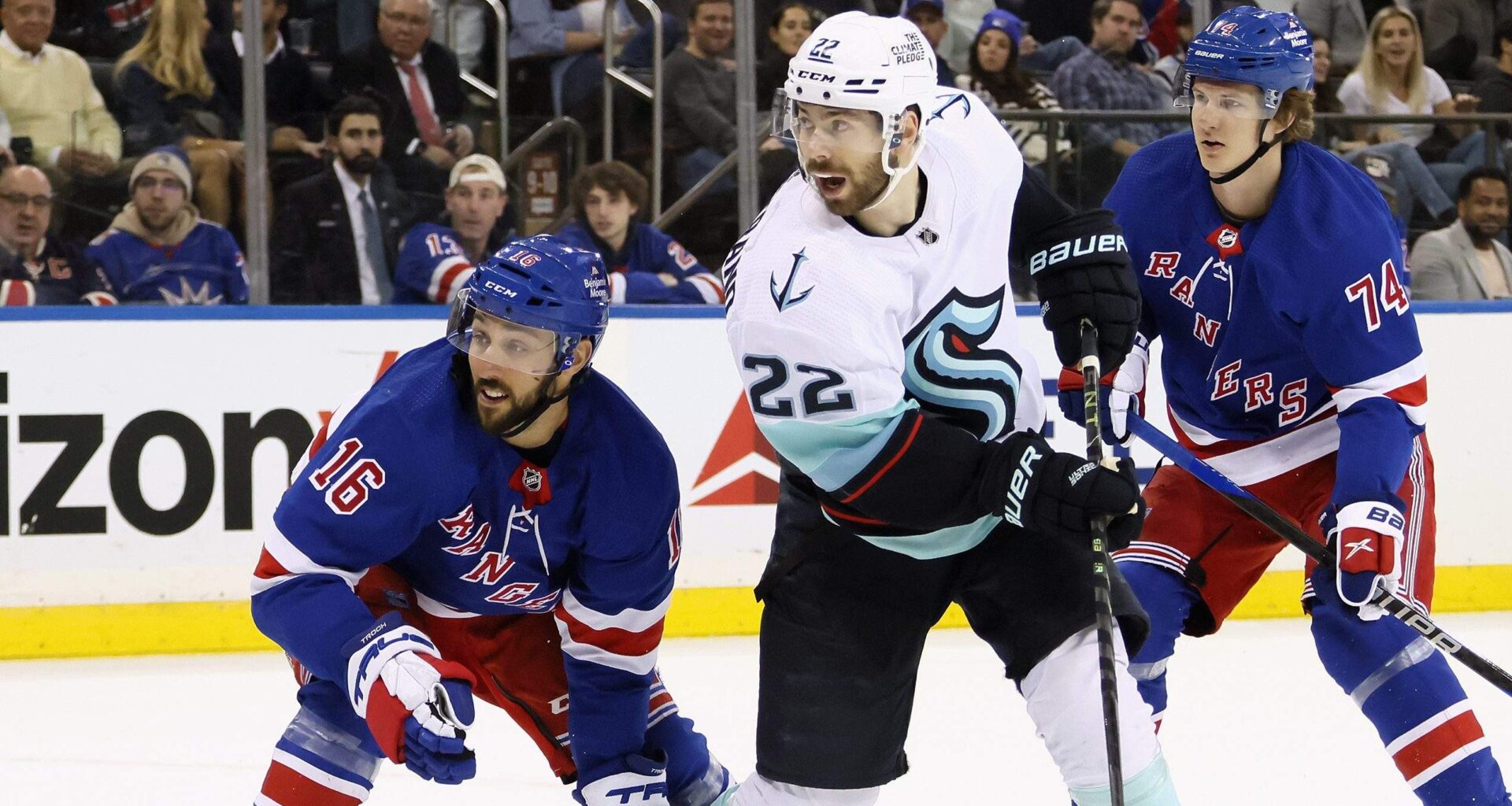 New York Rangers Sign Former 28-Goal Scoring Forward